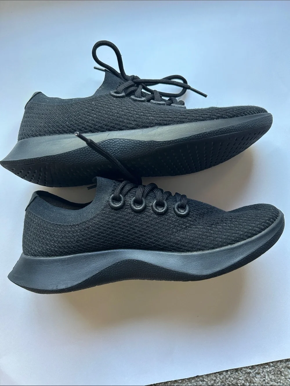 Men's Allbird Tree Runners black on black